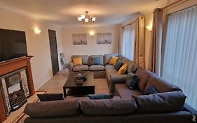 Shirley L, Milton, Cambridge, 4 Bedroom House, Newly Refurbished